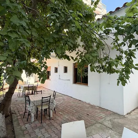 White Pensjonat Durrës